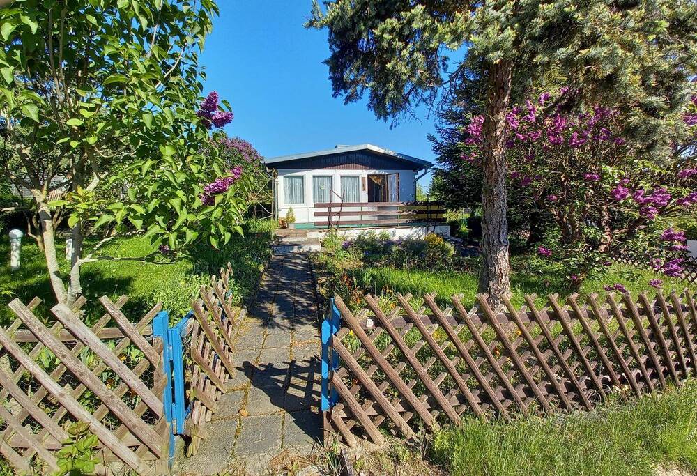 Thumbnail-Grüne Oase vor den Toren der Stadt. Ganzjährig nutzbares Freizeitgrundstück am Erfurter Stadtrand.