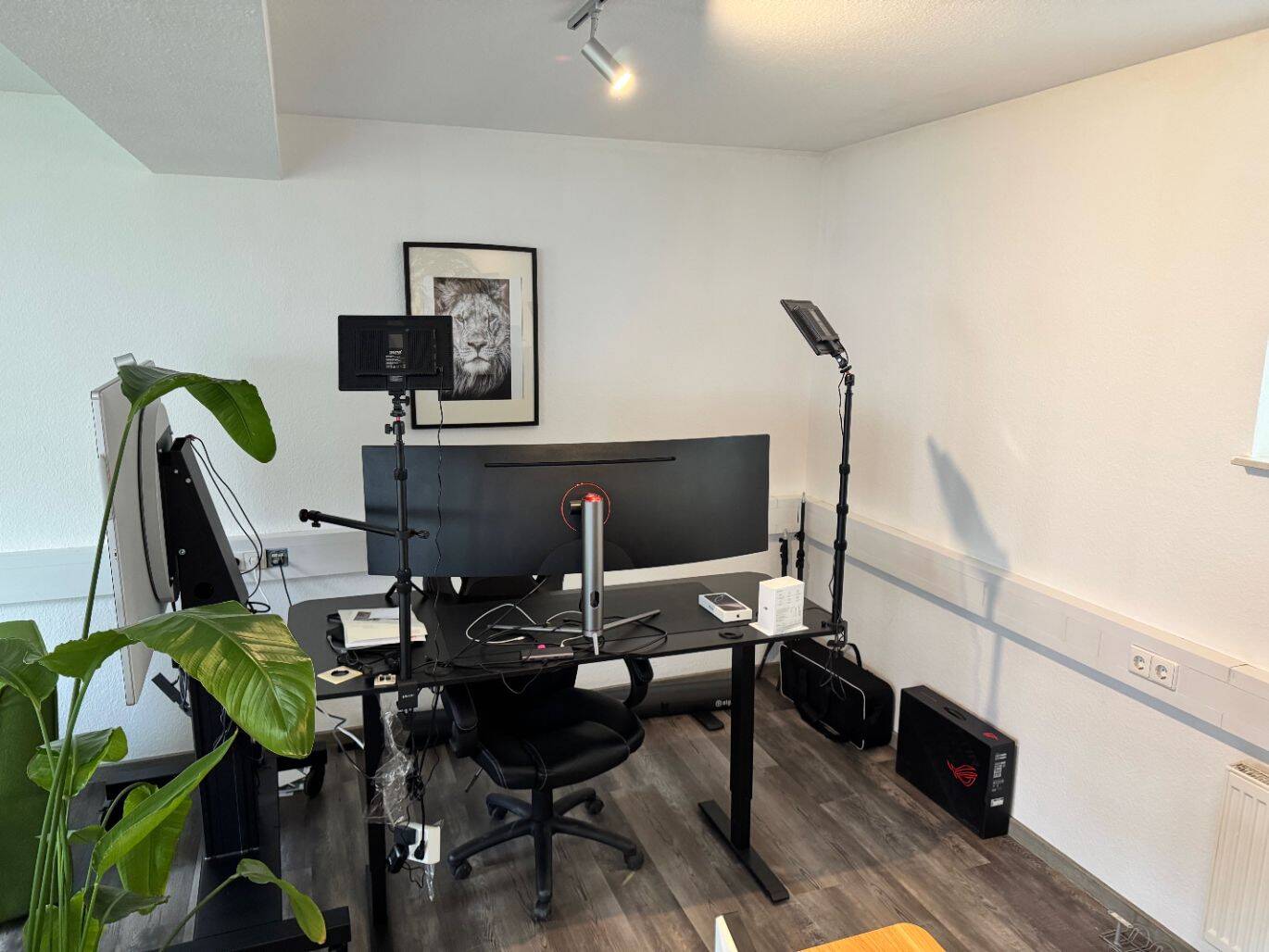 Thumbnail-Moderner Schreibtischplatz in exklusiver Büro-Umgebung: 247, Flatrate inkl.