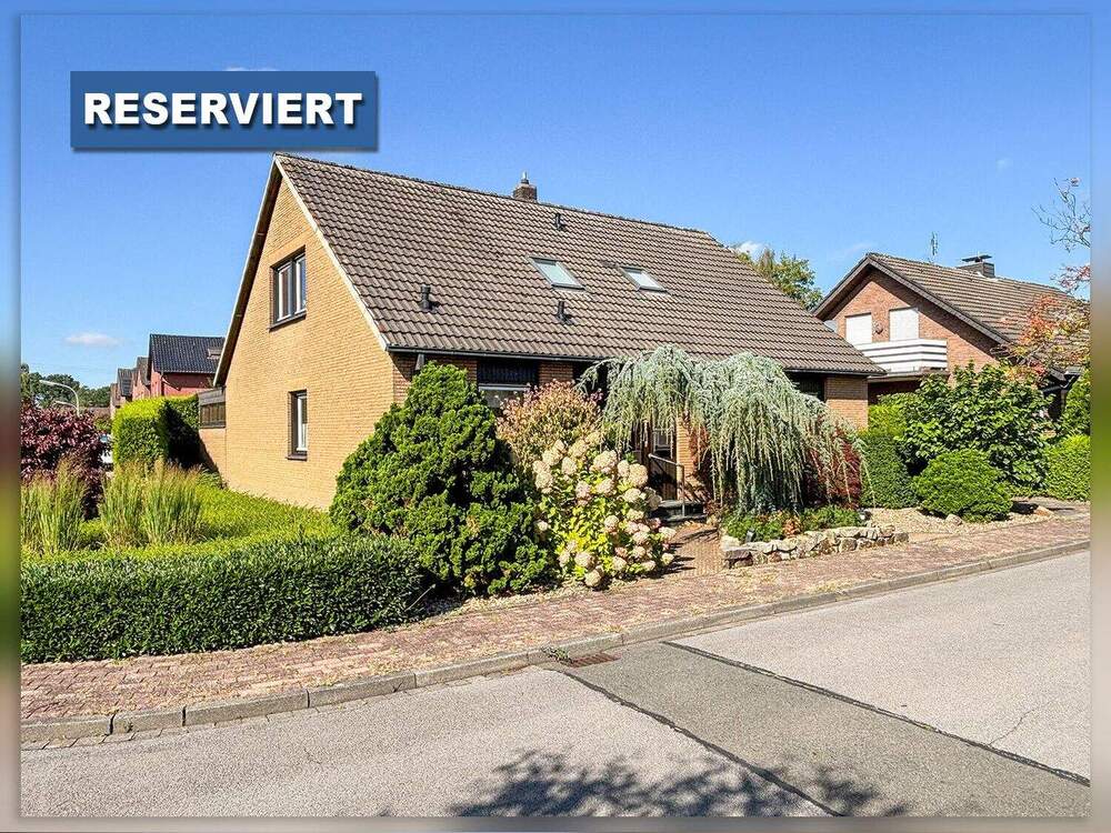 Thumbnail-Platz für die ganze Familie - gepflegtes Haus mit zwei Wohnebenen auf einem Erbbaugrundstück