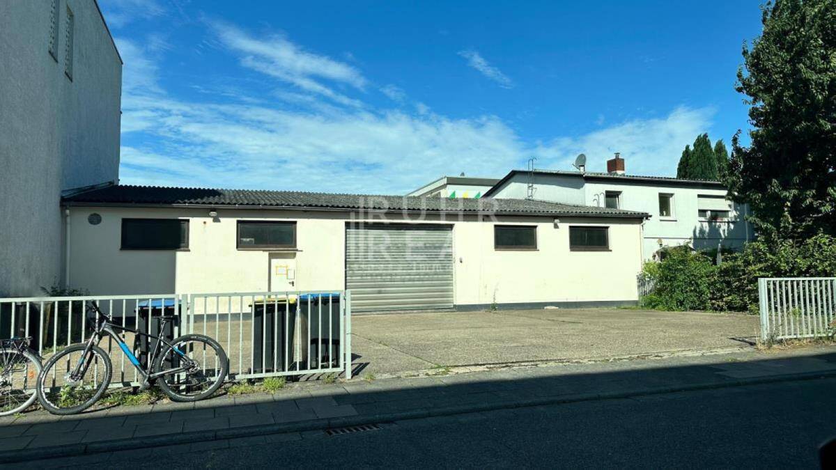 Thumbnail-300 m² Lagerhalle inkl. Außenfläche | kleines Büro vorhanden | ebenerdiges Tor