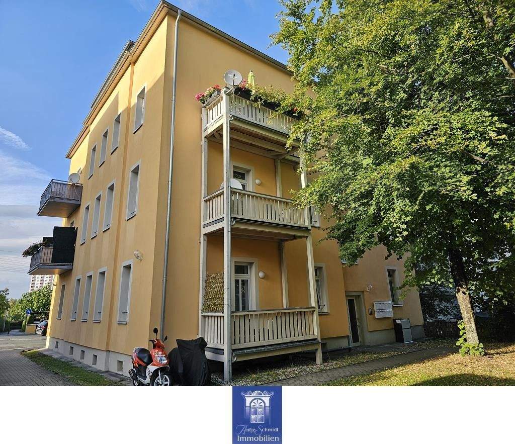 Thumbnail-Lichdurchflutete Wohlfühlwohnung mit Balkon und herrlichem Fernblick!