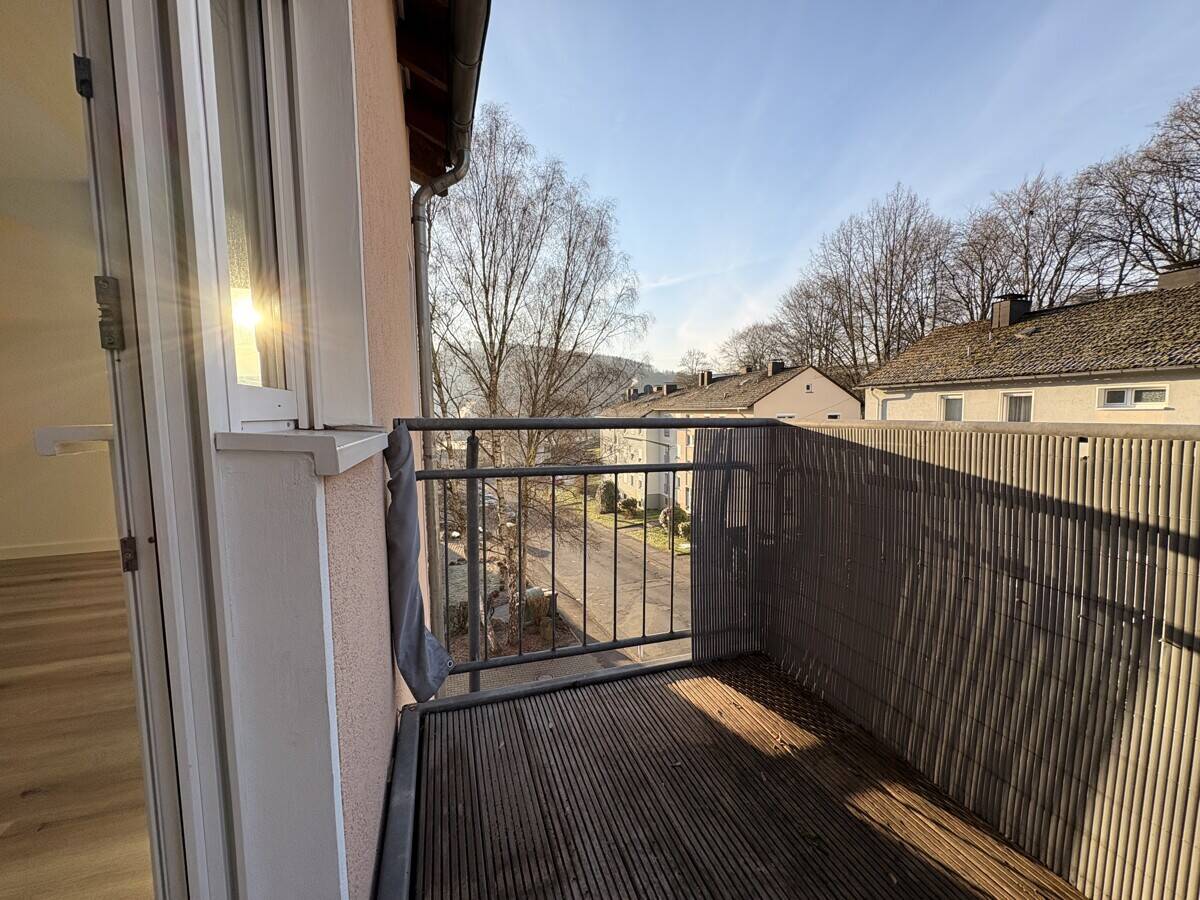 Thumbnail-Komfortable 2-Zimmer-Wohnung mit Balkon