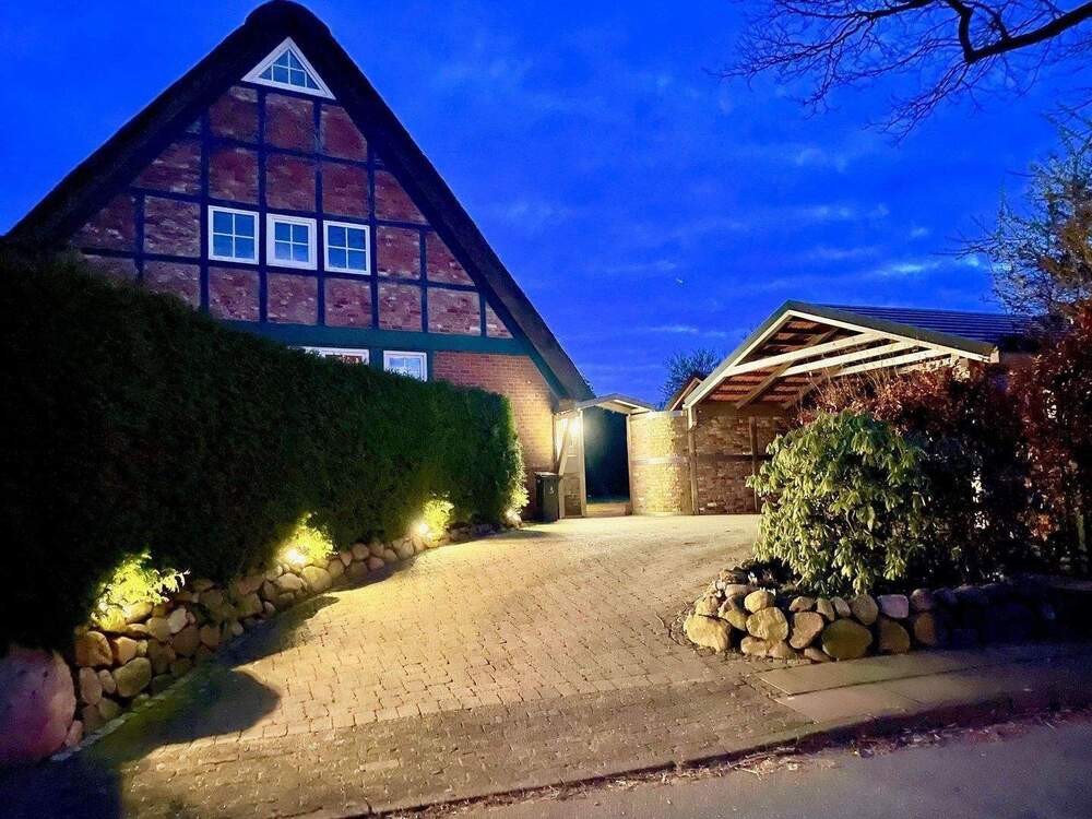 Thumbnail-Edelstahl und Reetdach - Generationenwohnen in einem kernsaniertem historischen Gebäude - einfach traumhaft!!!