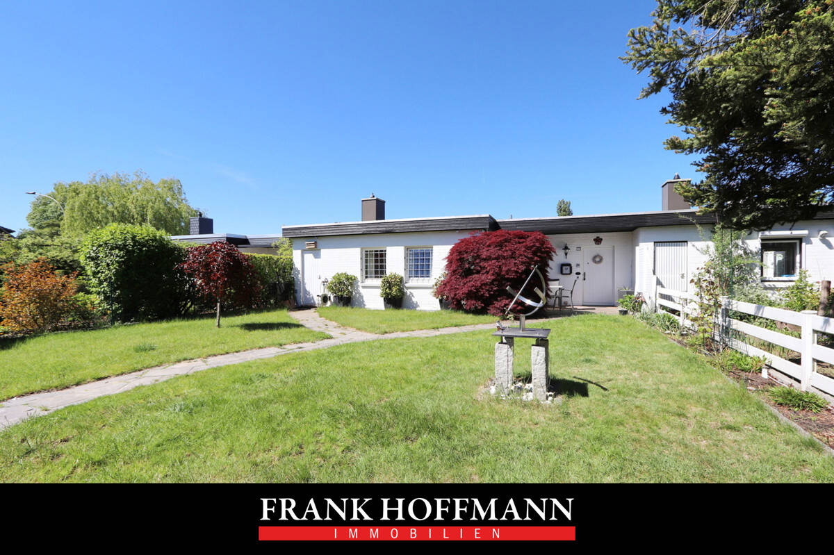 Thumbnail-Großzügiger Atrium-Bungalow auf schönen Grundstück - mit Potential in Schenefeld!