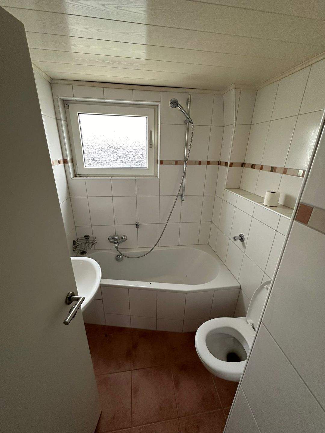 Thumbnail-**Schöne Dreiraumwohnung mit zwei Balkonen und sofort frei, KAUFEN statt mieten!!***