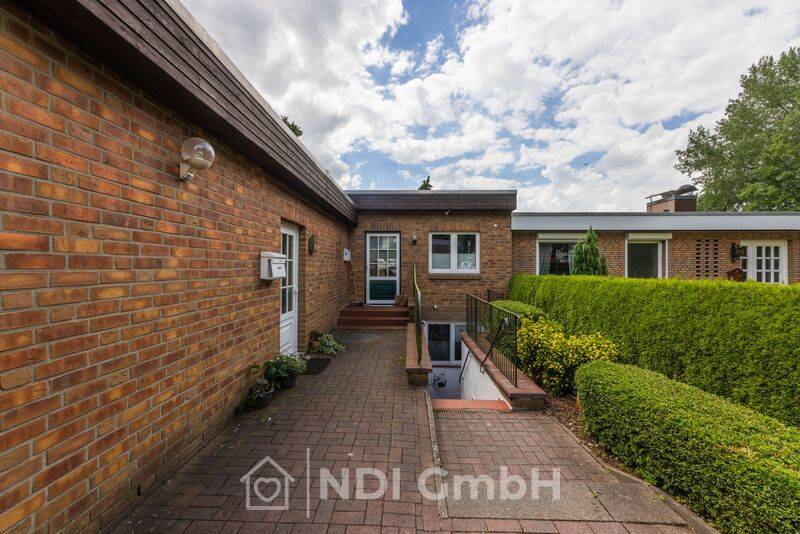 Thumbnail-Charmante Wohnung mit Einfamilienhaus-Flair und Atrium