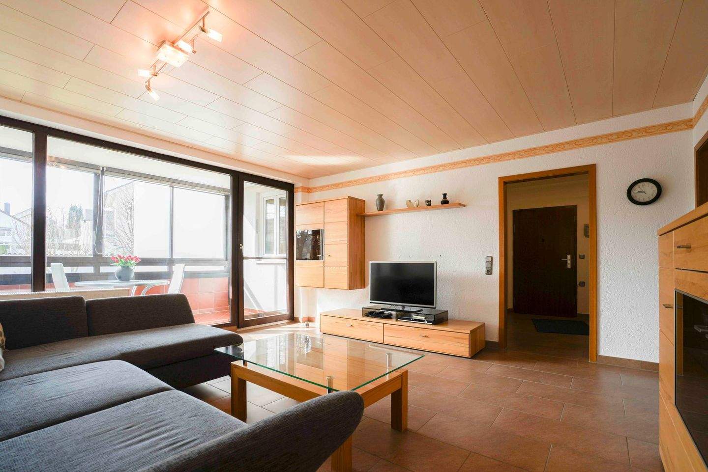 Thumbnail-Ort der Gemütlichkeit - Schöne leerstehende 3 Zi. Whg. mit großer Loggia