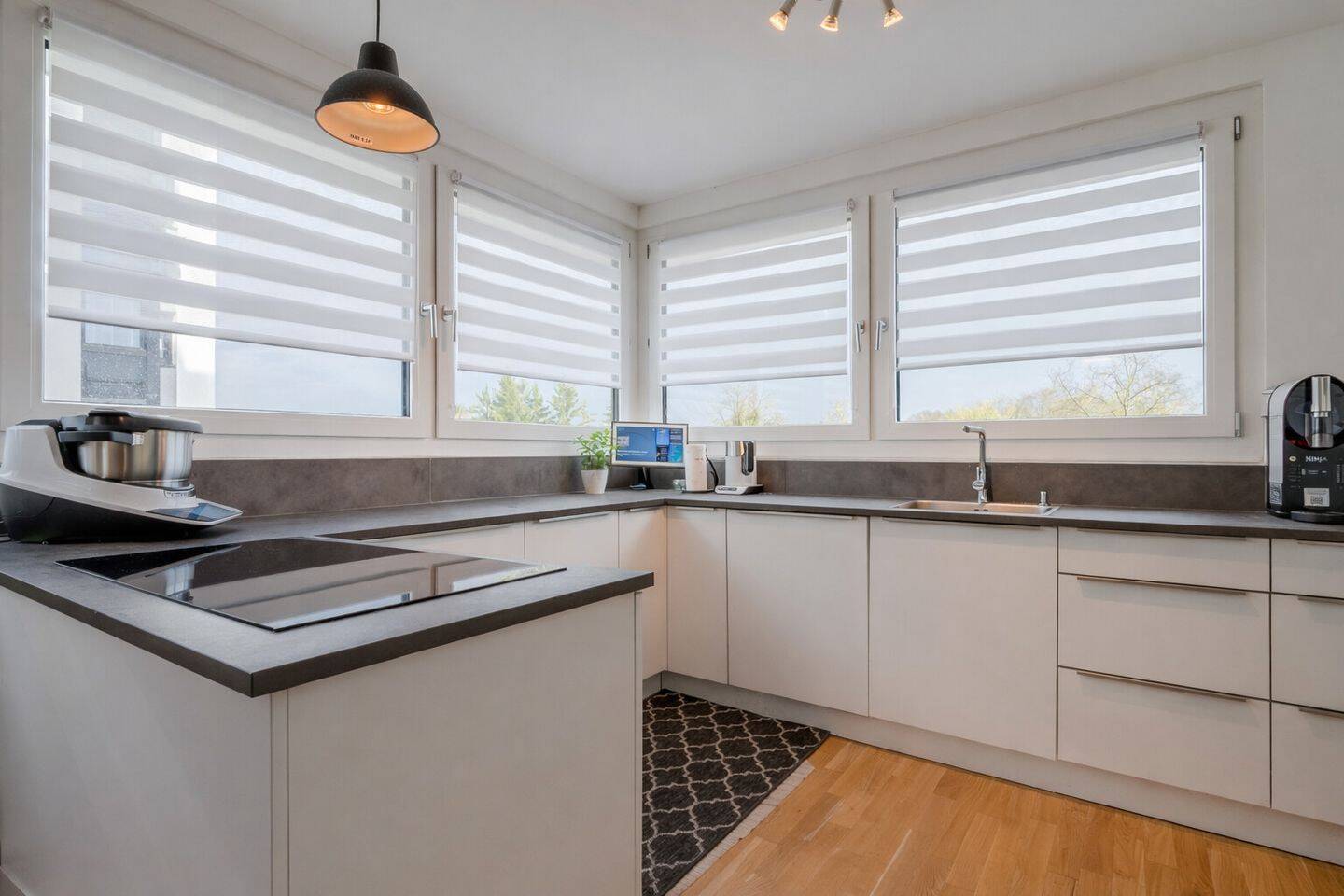 Thumbnail-Provisionsfrei & Neuwertig: Moderne 4-Zimmer-Wohnung mit Balkon