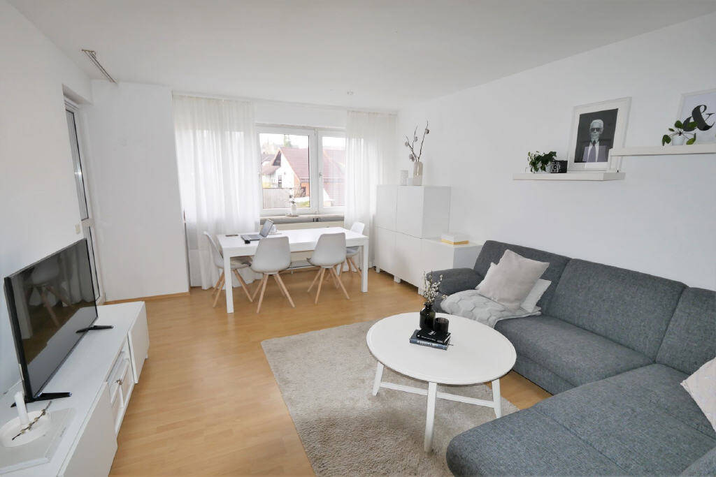 Thumbnail-Schöne 2-Zimmer-Wohnung mit Balkon in Coburg-Scheuerfeld