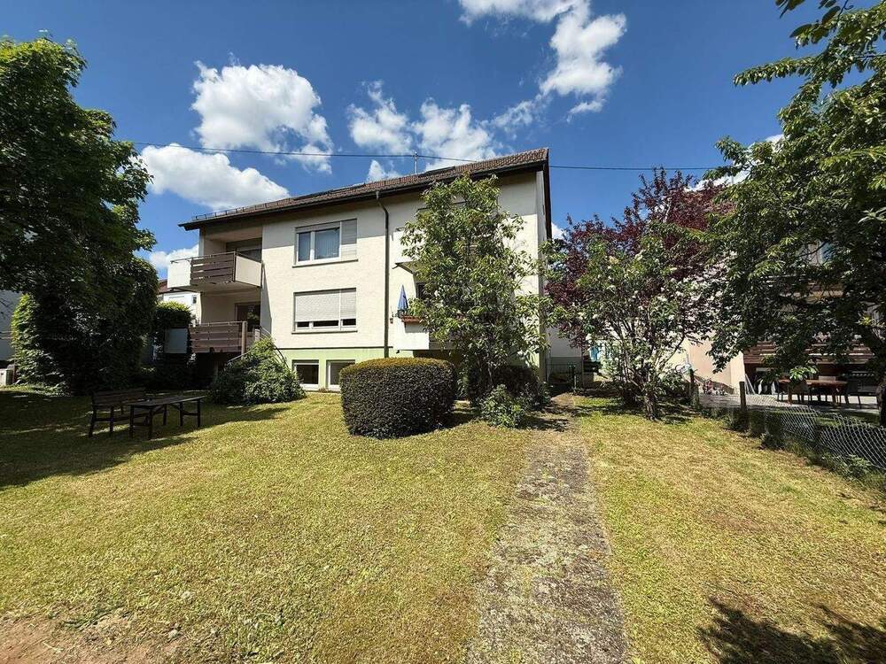 Thumbnail-Freistehendes Mehrfamilienhaus in Leonberg