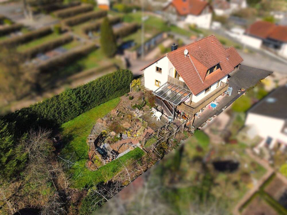 Thumbnail-Gepflegtes Dreifamilienhaus in idyllischer Lage!