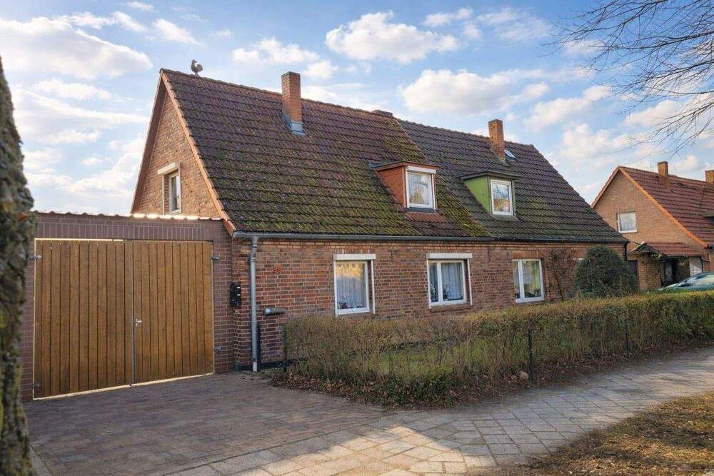 Thumbnail-Provisionsfrei in Dierkow-Ost DHH mit Potenzial