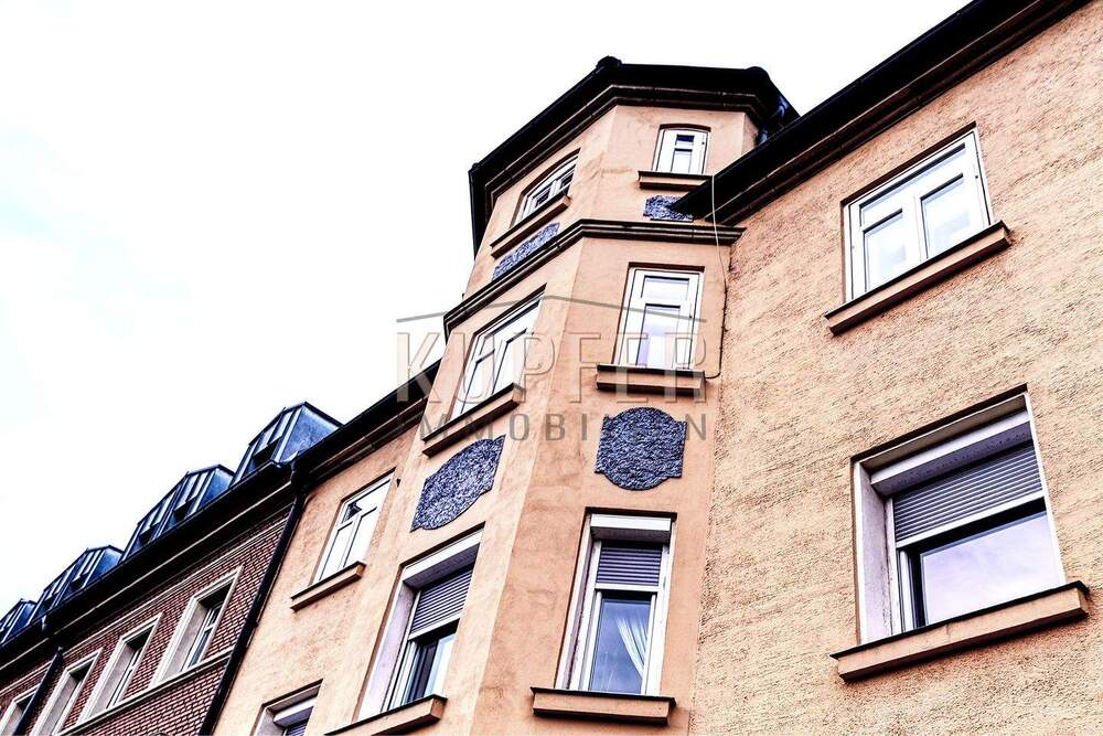 Thumbnail-Charmante Altbauwohnung auf zwei Etagen - mitten in der Stadt!