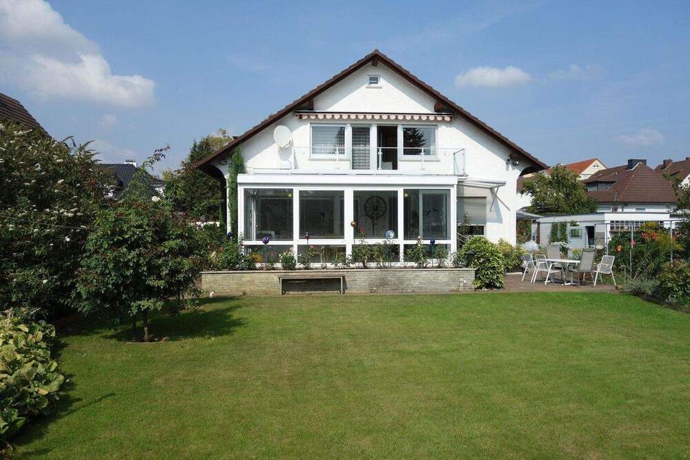 Thumbnail-Freistehendes Ein- bis Zweifamilienhaus in Toplage