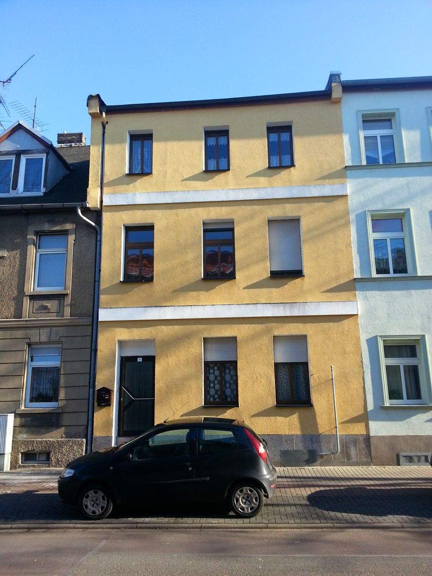 Haus-Fassade.jpg