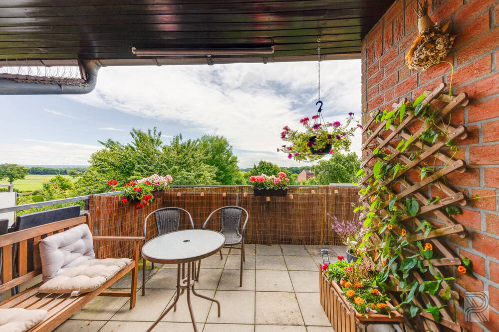 Thumbnail-Helle 3-Zimmer-Wohnung mit Süd-Balkon, zwei Bädern und Blick ins Grüne