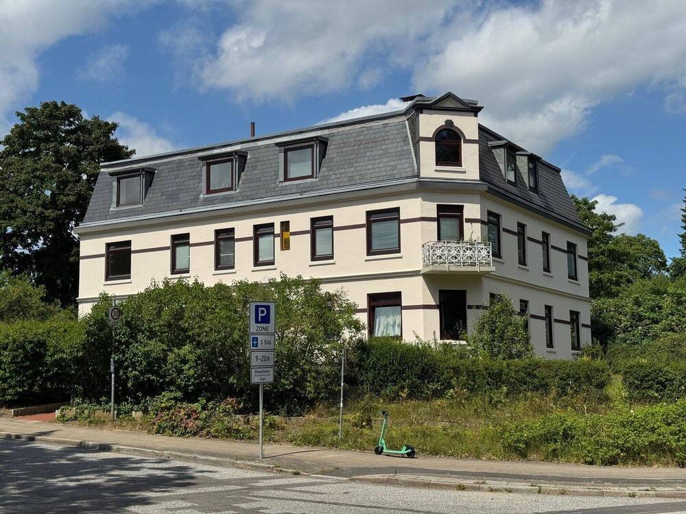 Thumbnail--RESERVIERT _ Mehrfamilienhaus Fliederweg 2, 22335 Hamburg (Fuhlsbüttel)