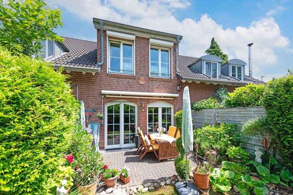 Thumbnail-PHI KÖLN - Verklinkertes Reihenhaus in Brauweiler mit zwei Tiefgaragenplätzen!