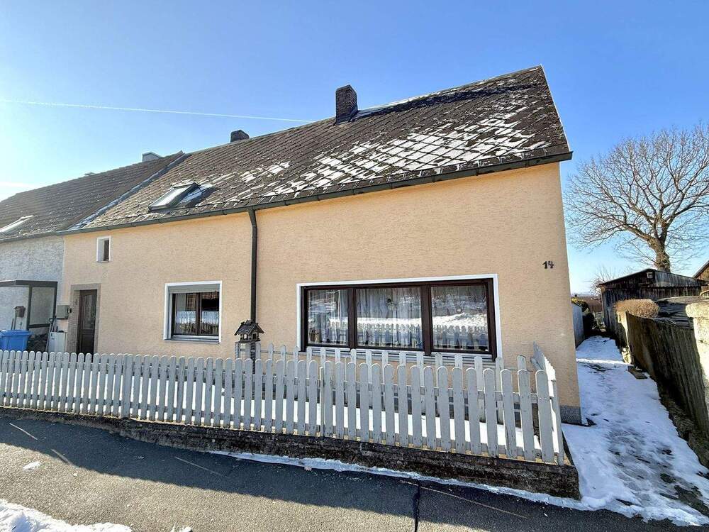 Thumbnail-Wohnhaus mit kleinem Grundstück in ruhiger Lage