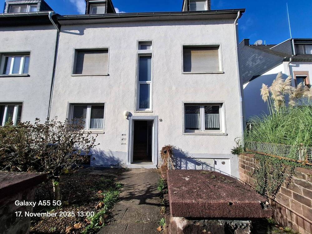 Thumbnail-Interessantes Mehrfamilienhaus mit viel Potenzial, in angenehmer Wohnlage in Trier-West (Immobilie kann erst ab Januar 2026 besichtigt werden!)