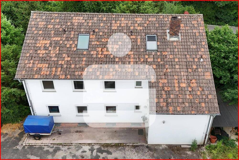 Thumbnail-Zweifamilienhaus mit großem Grundstück und zweitem Baurecht