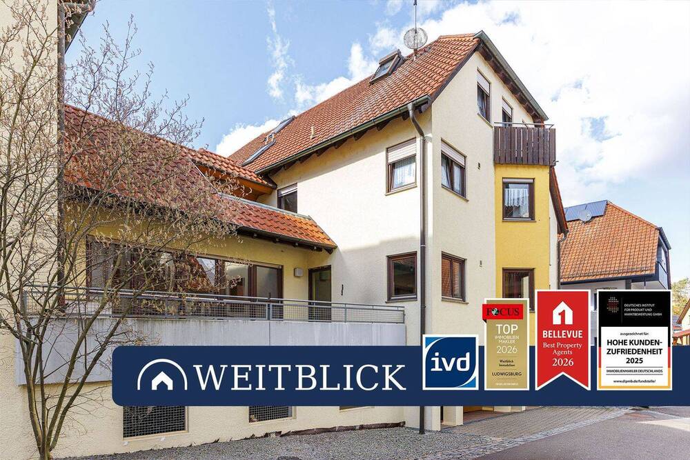 Thumbnail-Weitblick: Individuelle 3-Zimmer-Wohnung mit TG-Platz!