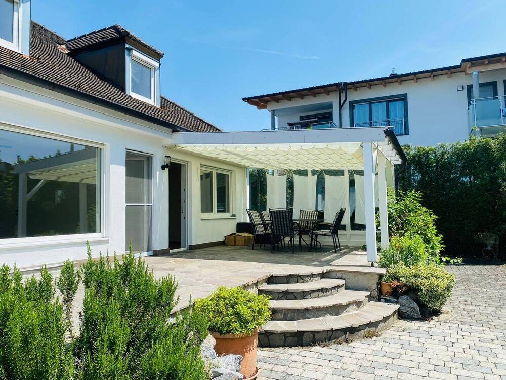 Thumbnail-Ihr neues Zuhause in Straubing - Charmantes Einfamilienhaus