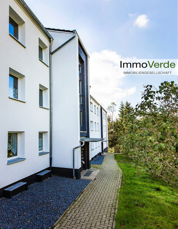 Thumbnail-Faktor 15,8-fach! Vermietete 3-Zimmer-Wohnung mit Balkon in gepflegtem Mehrfamilienhaus