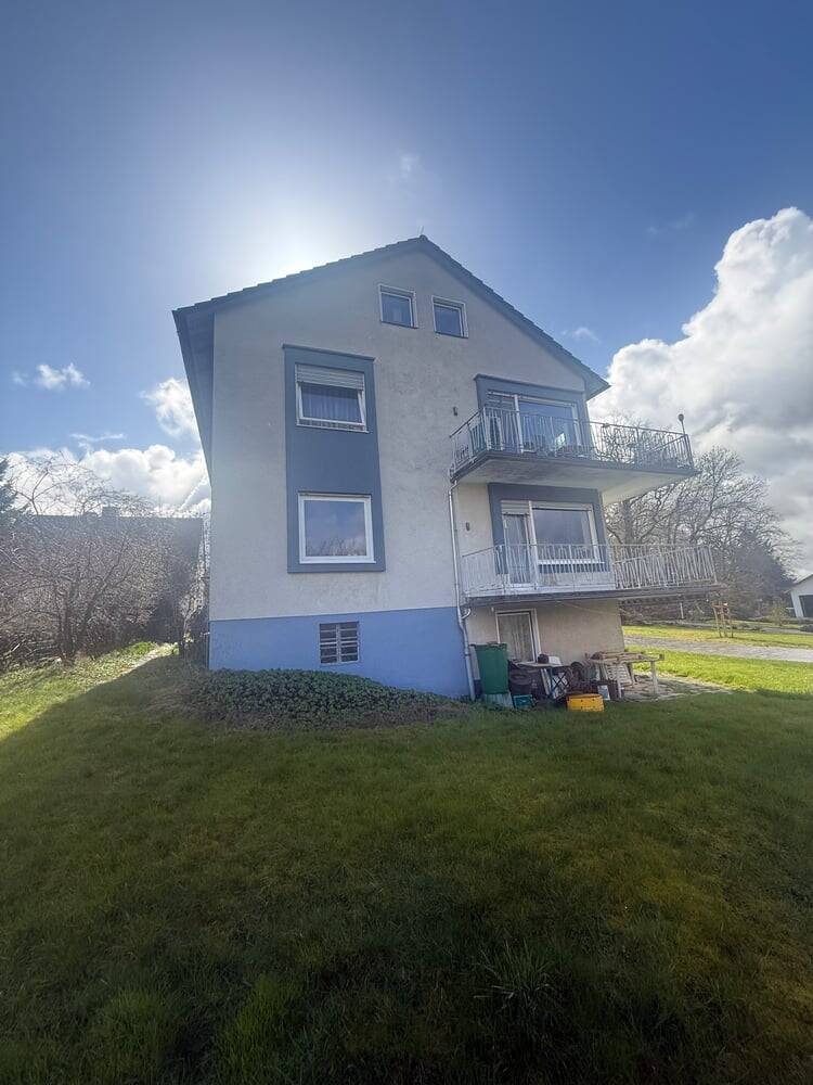 Thumbnail-Gepflegtes Zweifamilienhaus mit ausgebautem Dachgeschoss in Top Lage von Trendelburg