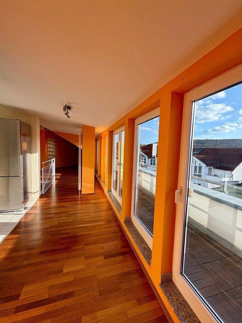 Thumbnail-3 Zimmerwohnung mit 3 Tiefgaragenplätzen und 4 Balkonen