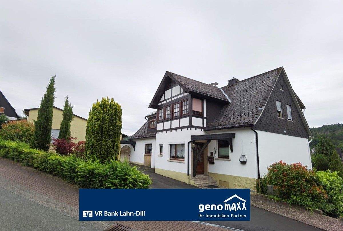 Thumbnail-Offenbach: Geräumiges Wohnhaus mit separater Gewerbeeinheit