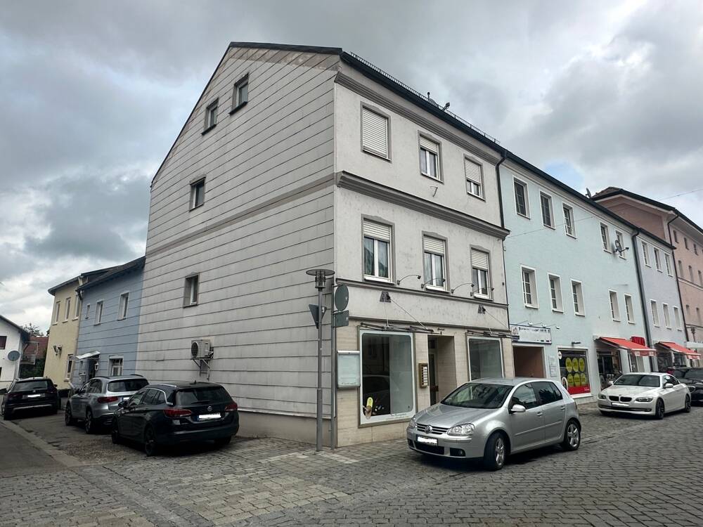 Thumbnail-Wohn-Geschäftshaus mit Dachterrasse in EichendorfZentrum