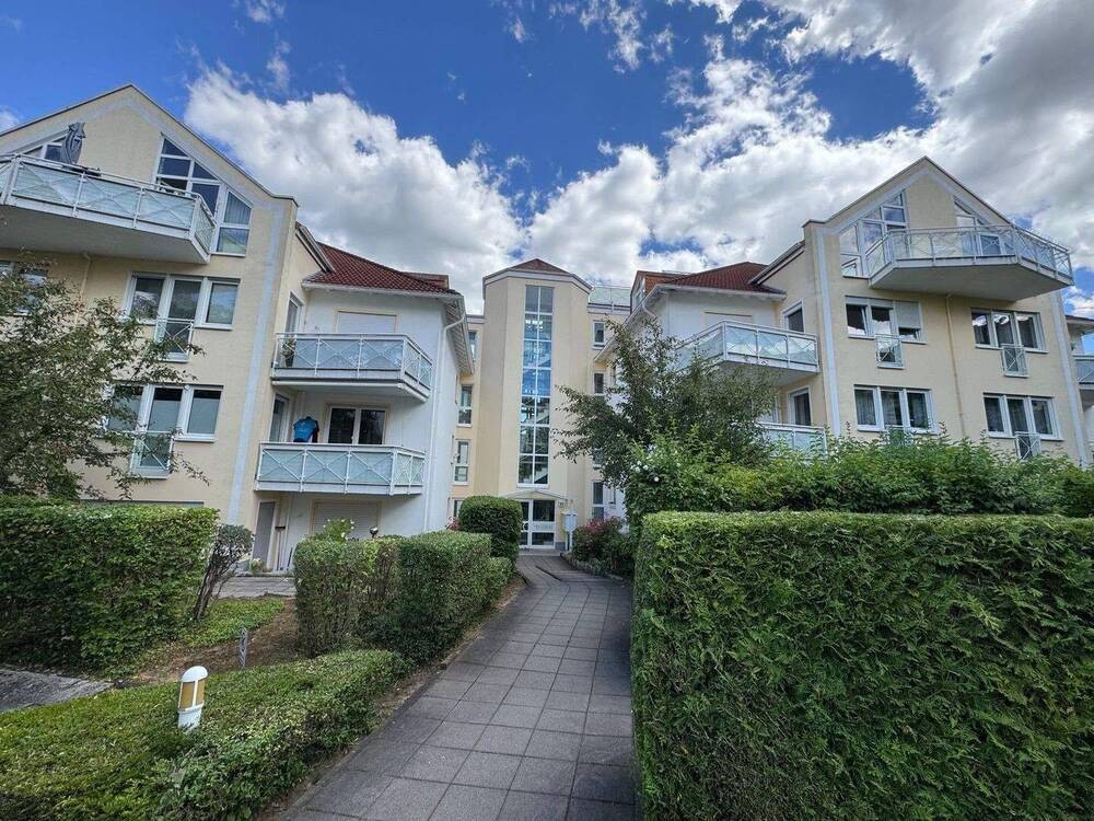 Thumbnail-2-Zi-Whg, ruhige Lage Bad Homburg, 70m² Schöner Wohnen m. Balkon, Aufzug zum 2. OG, Architektenhaus