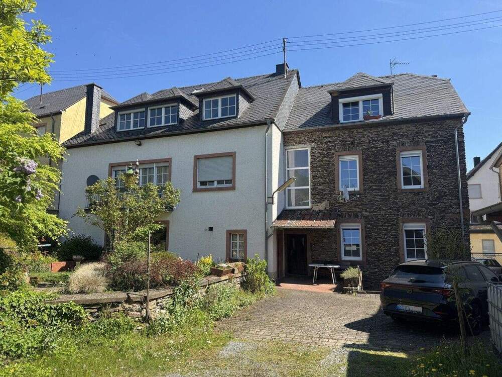 Thumbnail-Bis zu 6 Wohnungen hinter stilvoller Fassade