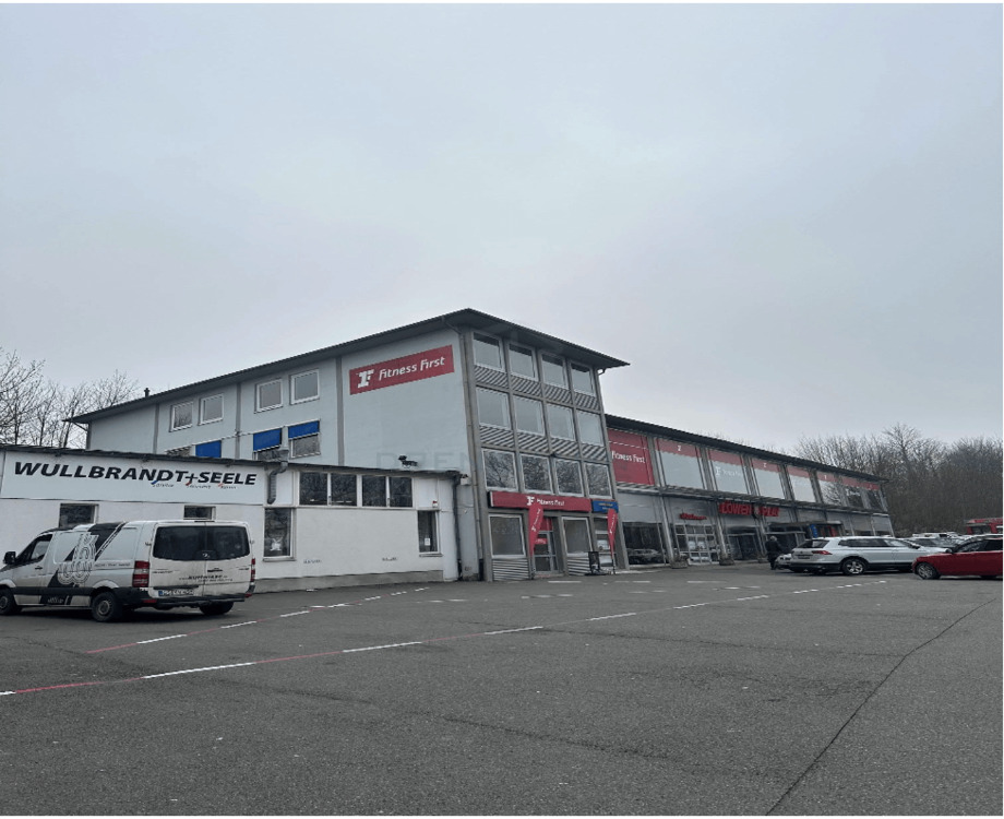 Thumbnail-Top-Gewerbeimmobilie mit namhaften Mietern & Erweiterungspotenzial