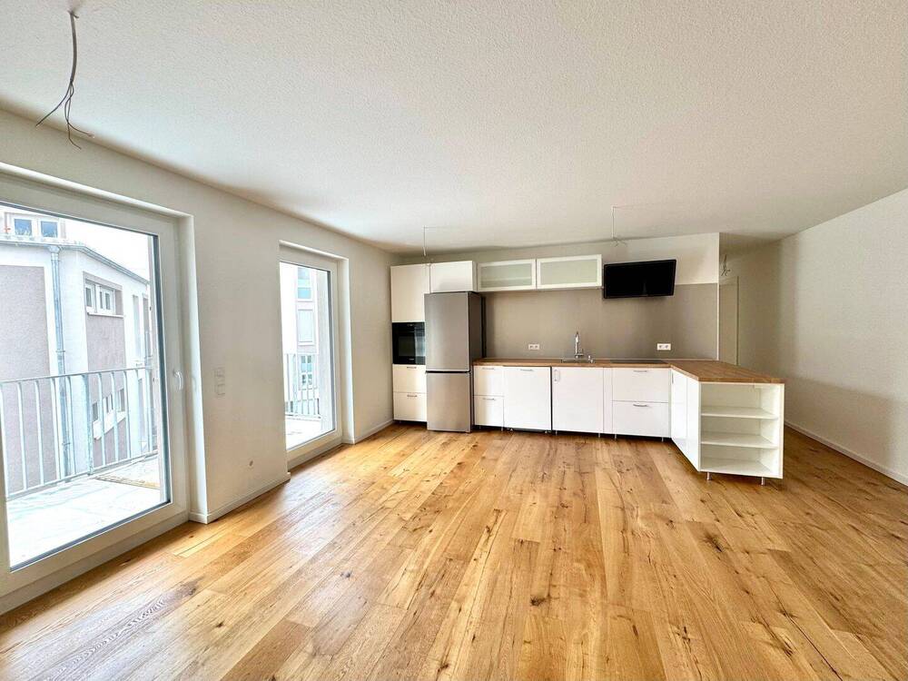 Thumbnail-KL-City - Neubau-Erstbezug: Großzügige, lichtdurchflutete 3-Zimmer-Wohnung mit Balkon u. Einbauküche