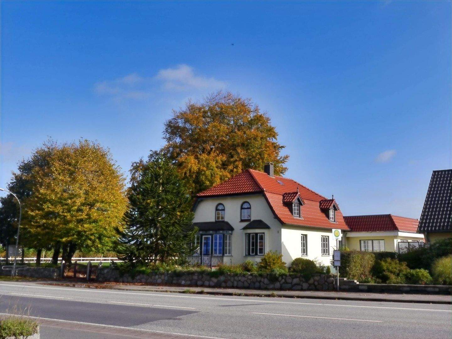 Thumbnail-Mittelständler Traum: Interessantes Wohn- & Gewerbe- Ensemble an der B200 unweit der A7