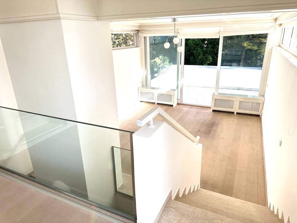 Thumbnail-Puristischer Bauhausstil mit-zwei Dachterrassen und schönem Grundstück Grünwald!