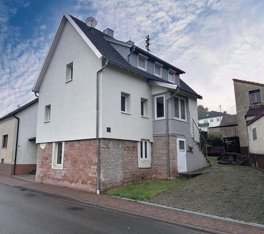 Thumbnail-Mehlbach: Freistehendes Einfamilienhaus mit PKW-Stellplatz