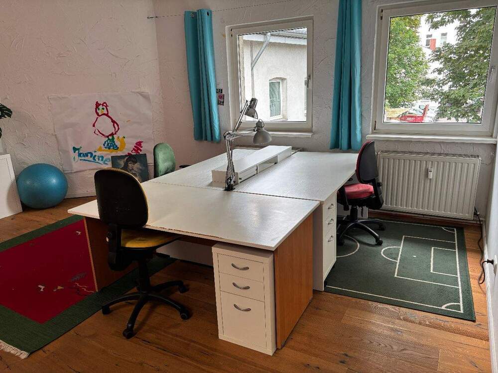 Schreibtischplätze