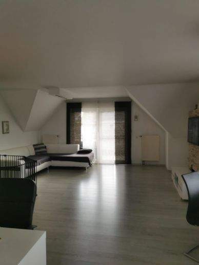 Thumbnail-Hochwertige Moderne-3 12-Zimmer mit Balkon