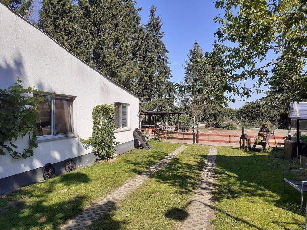 Thumbnail-Mit Ruhe und viel Landluft am Dorfrand !!!