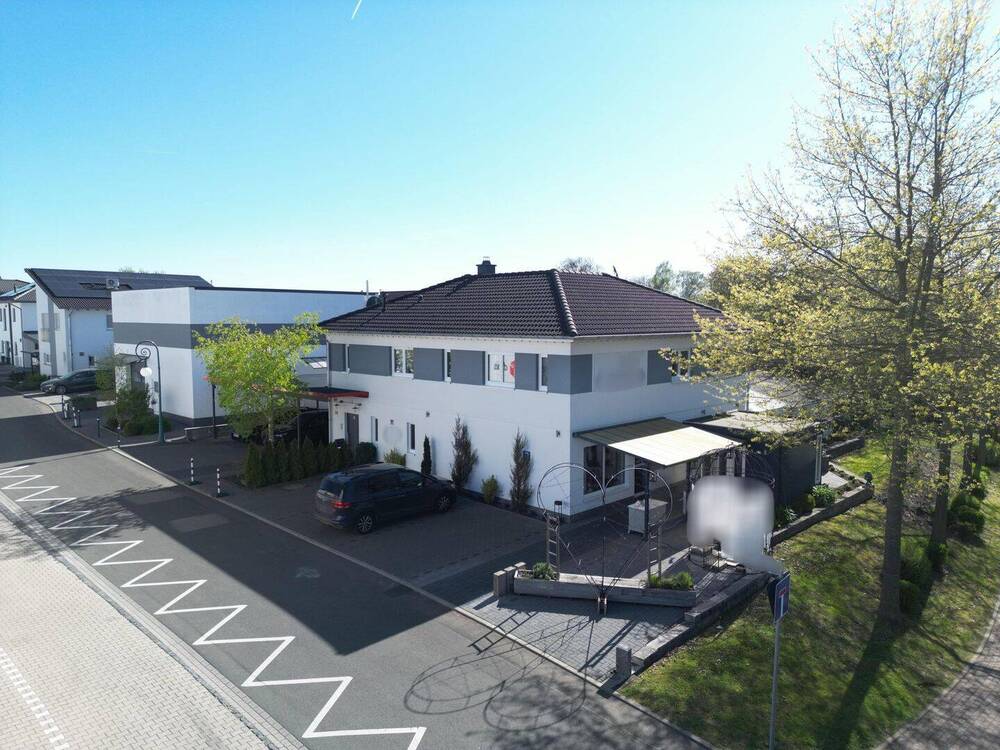 Thumbnail-Grenzenlose Möglichkeiten: Ihr modernes Wohn- und Geschäftshaus mit Halle und Top-Effizienz in Gudensberg!