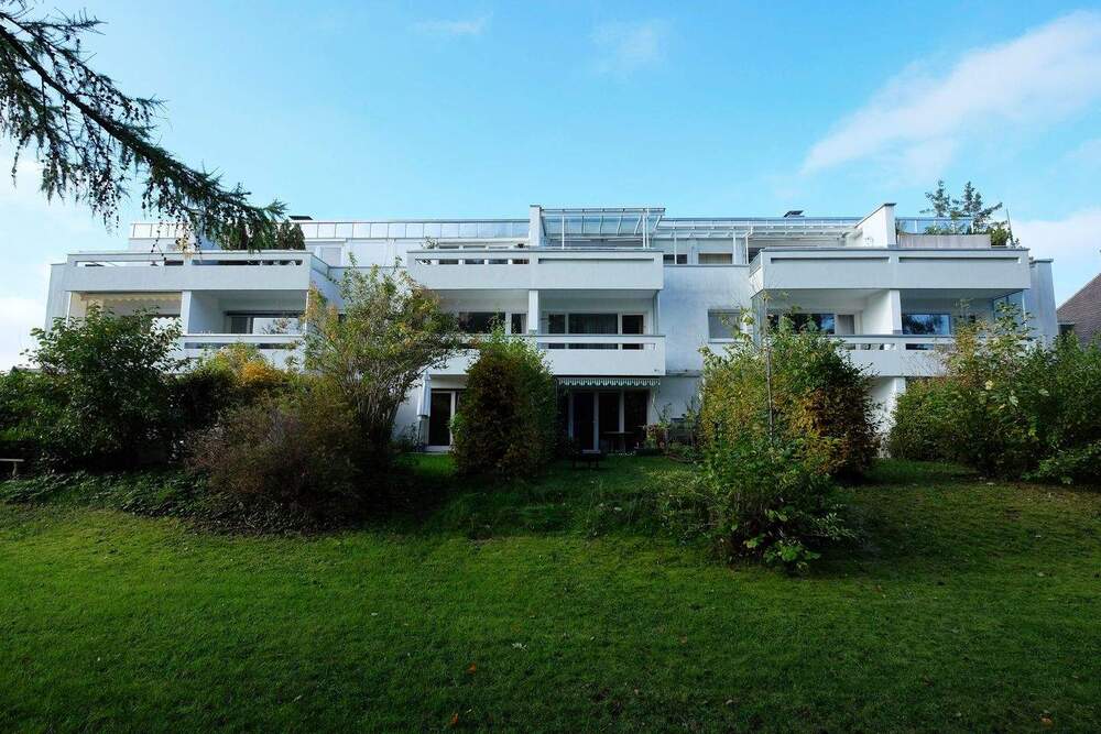 Thumbnail-4-Zimmer-Penthouse-Wohnung mit viel Potenzial in bester Lage München- Harlaching