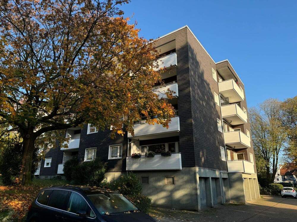 Thumbnail-Große ETW mit neuen Fenstern (Erbbau)