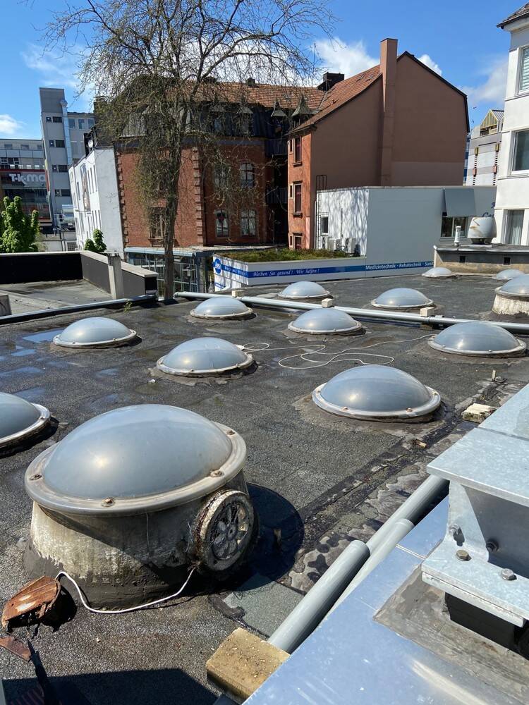 Thumbnail-Entwicklungsobjekt, sanierungsbedürftige ehemalige Verkaufsfläche in zentraler City-Lage