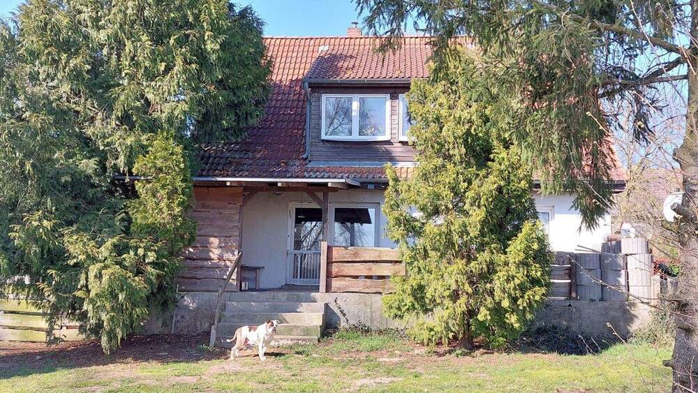 Thumbnail-EIMFAMILIENHAUS AUF GR. GRUNDSTüCK INKL. WIESE - FAST ALLEINLAGE - TIERHALTUNG MGL.