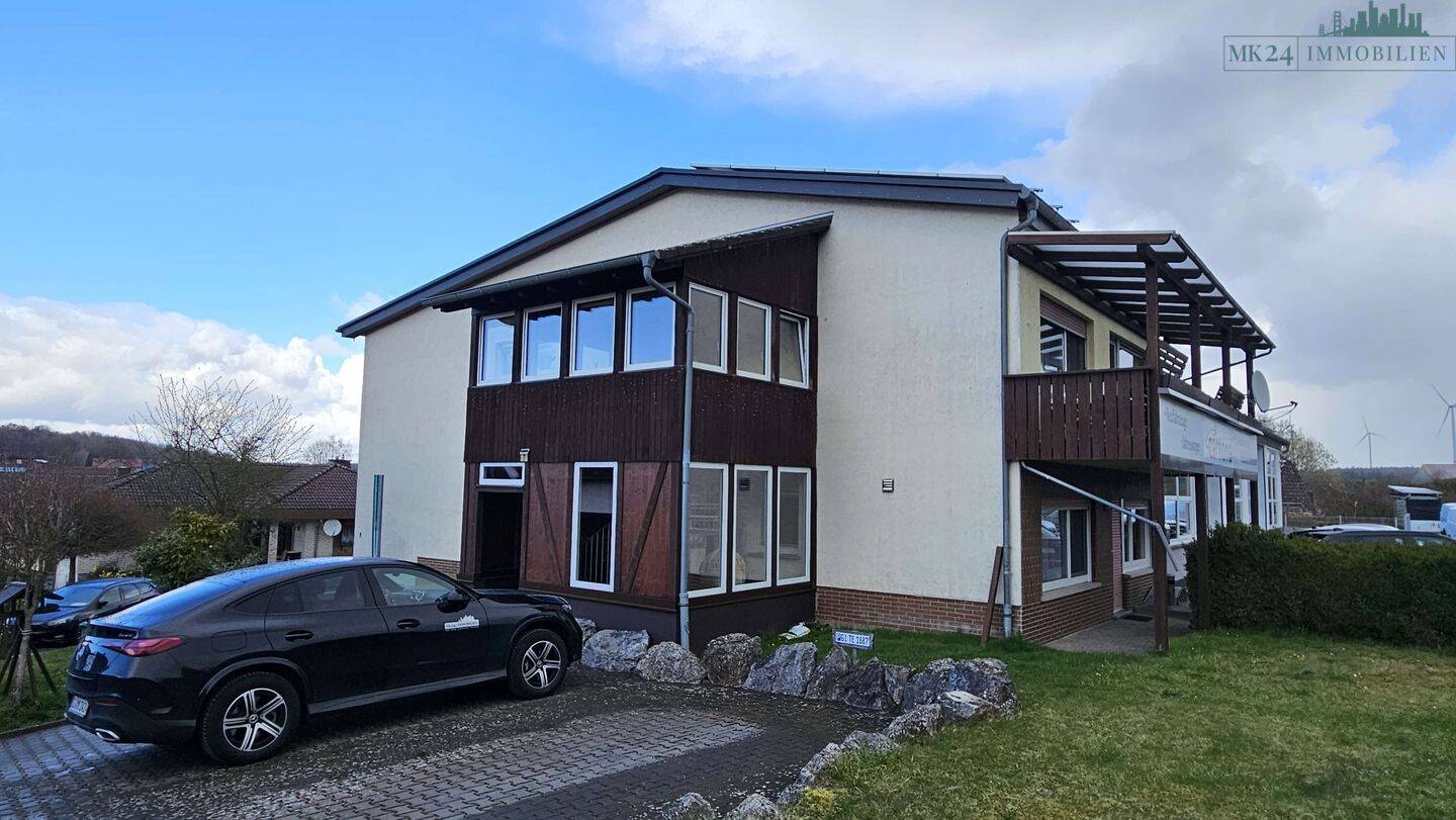 Thumbnail-Stilvoll modernisierte 2ZKBB Wohnung mit Kamin, Terrasse & neuer Einbauküche - ruhig gelegen....