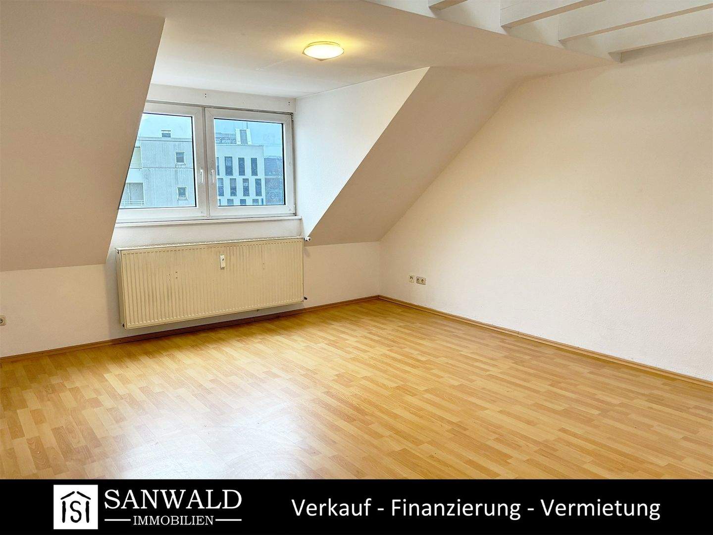 Thumbnail-4,5 Zimmer Wohnung im Stadtzentrum