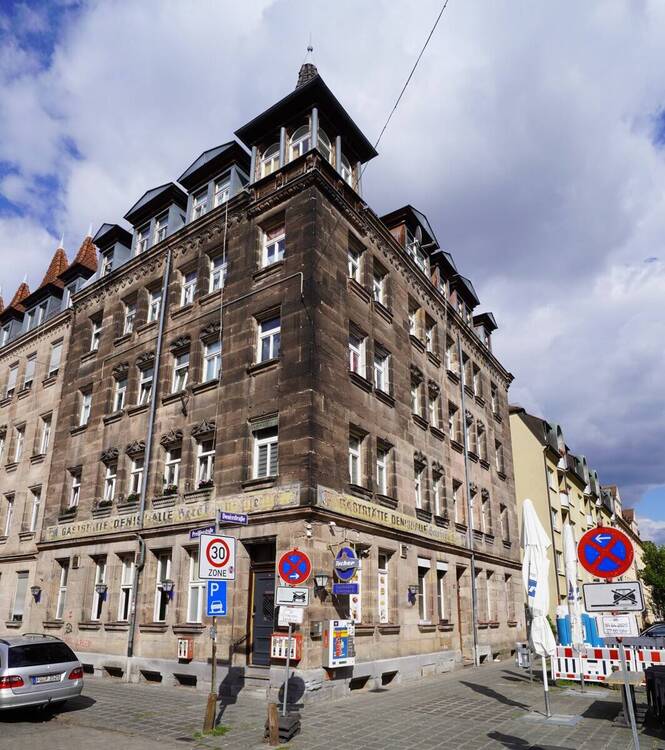 Thumbnail-Saniertes Mehrfamilienhaus in bester Lage Nürnbergs